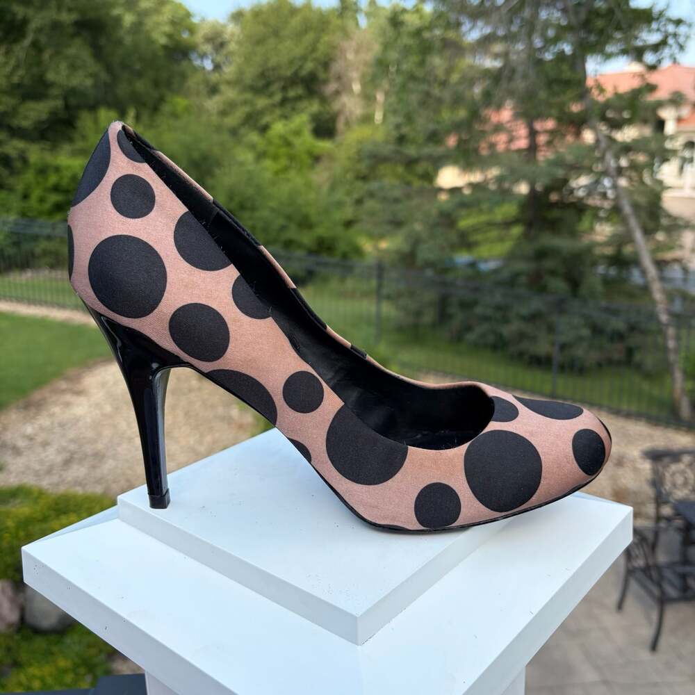 New Jessica Simpson Polka Dot Satin Stiletto Pumps Tan & Black Size 8.5